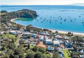  ??  ?? The 1480 sqm site at 116 Ocean View Road, Waiheke Island includes a 471 sqm building with four tenancies and carparking at the rear.