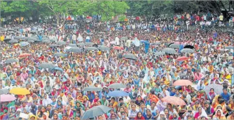  ??  ?? Tribals attend a rally led by the Adivasi Buddhijivi Manch at Morahbadi Ground in Ranchi on September 15. PARWAZ KHAN / HT FILE