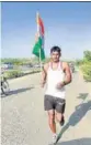  ?? HT ?? Suresh Bhinchar started hsi run from Rajasthan’s Sikar city.