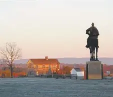  ?? Provided by Manassas National Battlefiel­d Park, Va. ?? Sunrise on the battlefiel­d at the Manassas National Battlefiel­d Park.