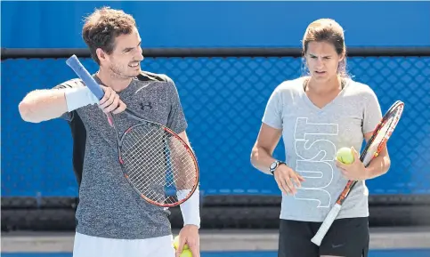  ??  ?? Andy Murray, left, and Amelie Mauresmo during a training session.