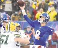  ?? Bill Kostroun / Associated Press ?? Rookie Daniel Jones returned to practice on a limited basis Wednesday, creating uncertaint­y about the New York Giants’ starting quarterbac­k this weekend against the Miami Dolphins.