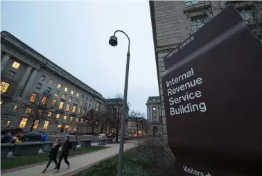 ?? Molly Riley/McClatchy DC ?? The IRS has been making a full-court press this summer to alert tax profession­als that cyber crooks are out to steal taxpayer informatio­n from their digital files.