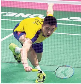  ??  ?? Close fight: Malaysia’s Lee Zii Jia downed Taiwan’s Lin Yu-hsien 23-21, 22-20 to advance to the second round.