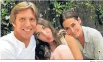  ?? INSTAGRAM ?? Alba Díaz con sus padres, ‘El Cordobés’ y Vicky Martín Berrocal.