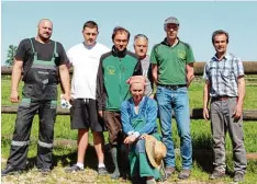  ??  ?? Miguel Marques, Gabor Bergmann, Michael Hafner, Paula Fletcher, Fred Wiedmann, Dr. Johannes Riedl und Franz Seitle halfen zusammen.