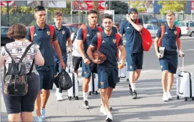  ??  ?? A CANADÁ Y ESTADOS UNIDOS. El Valencia juega el sábado contra el Cosmos y el lunes, Cincinatti.