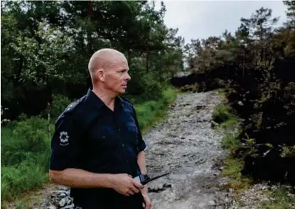  ??  ?? FRA BRANN TIL BRANN: Det siste døgnet har brannvesen­et i Bergen rykket ut til hele syv branner. Utryknings­leder, Bjarte Helland, ber folk vaere ekstra forsiktige.