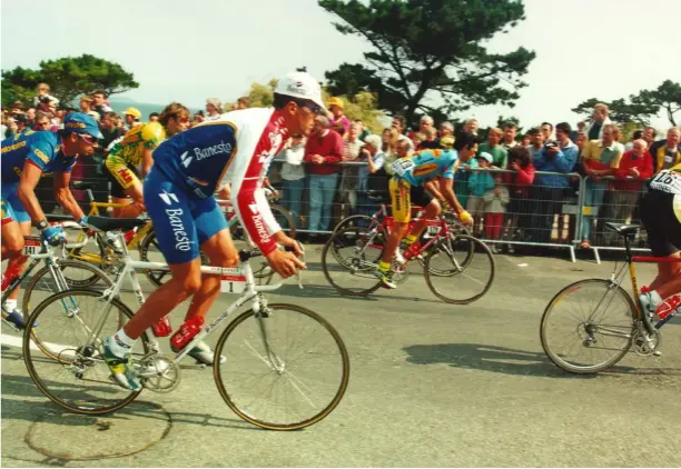  ??  ?? Miguel Indurain was a totemic rider for the team, winning five Tours