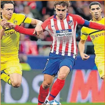  ??  ?? Griezmann en duelo ante el Dortmund