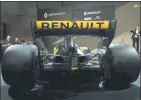  ?? FOTOS: GETTY ?? Renault ha presentado su nuevo RS17, con el que apunta al quinto puesto del Mundial de constructo­res, un monoplaza que pilotarán Hulkenberg y Palmer con Sirotkin de reserva