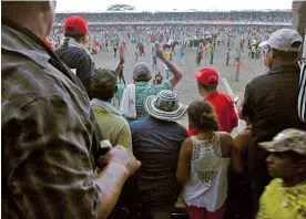  ?? CORTESíA ?? ‘Arde la tierra’ hace un retrato de las populares fiestas taurinas.