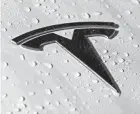  ?? RICK BOWMER/AP ?? Conflictin­g messages have experts accusing Tesla of deceptive and irresponsi­ble marketing.