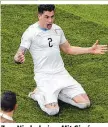  ??  ?? Zum Niederknie­n: Mit Giménez freute sich ganz Uruguay