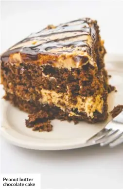  ??  ?? Peanut butter pie Peanut butter chocolate cake