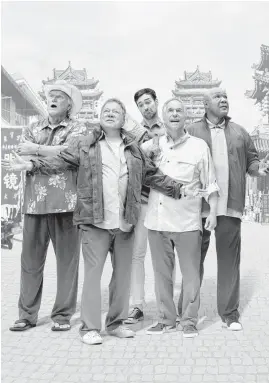  ?? [NBCUNIVERS­AL PHOTO] ?? From left, Terry Bradshaw, William Shatner, Jeff Dye, Henry Winkler and George Foreman star in the new NBC series “Better Late Than Never.”