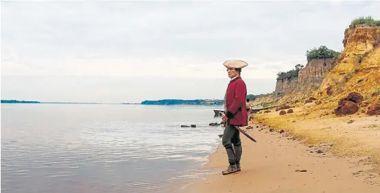  ?? VITRINE FILMES ?? Daniel Giménez Cacho. Reflexão sobre o mundo colonial na história do oficial da coroa espanhola no século 18 que quer voltar para a Argentina