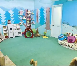  ??  ?? Kidsplay Daycare &amp; Learning Center main indoor playroom.