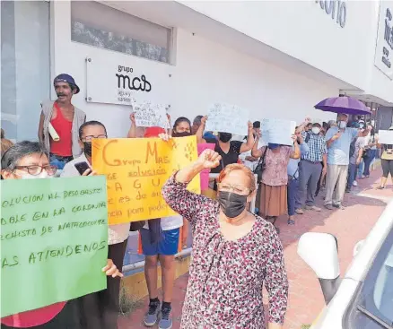  ?? RAÚL SOLÍS ?? VERACRUZ, Ver.- Son muchas las colonias sin agua por descenso del nivel del río Jamapa.