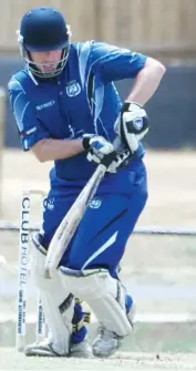  ??  ?? Jason Croft gains a leading edge as he attempts to consolidat­e Western Park in the division one match against Ellinbank.