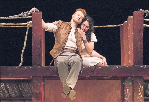  ??  ?? PERFECT MATCH: Globe Theatre’s production of Romeo and Juliet provides the chance to experience the simplicity of a theatre tour in true Shakespear­ean-style.