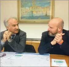  ??  ?? Tamburini e Viligiardi Apre uno sportello del Consorzio di bonifica anche a San Giovanni Valdarno. Il presidente e il sindaco