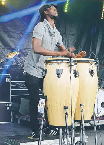  ?? FOTO: JONAS CARLSSON ?? SOUKOUS. Den kongolesis­ka stilen spelade Dekula band.