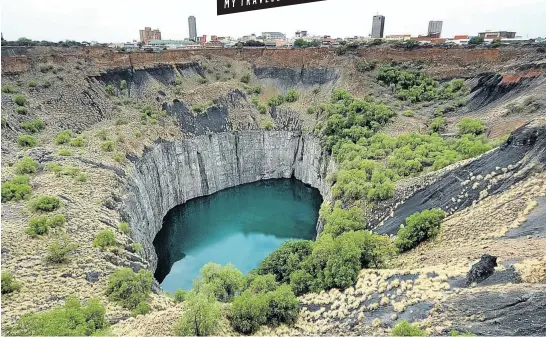  ?? Picture: 123rf.com/dpreezg ?? BAKGAT The Big Hole in Kimberley made a great first holiday for Aunty Merle.