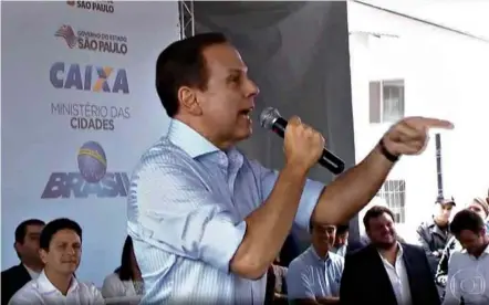  ?? Reprodução/TV Globo ?? ‘Vá procurar a sua turma lá em Curitiba’, disse Doria de dedo em riste a rapaz que elogiou Dilma em evento em SP