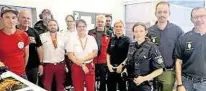  ?? ?? Bergrettun­g, Rotes Kreuz, Feuerwehr, Bezirkshau­ptmannscha­ft Leoben und Polizei sind im Einsatz