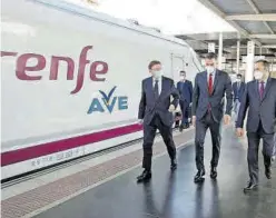  ?? AGENCIAS ?? Reciente inauguraci­ón de la línea de AVE entre Elche y Madrid.