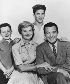  ?? ABC via Tribune News Service ?? Jerry Mathers, from left, Barbara Billingsly, Tony Dow and Hugh Beaumont starred in the television series “Leave It to Beaver” from 1957 to 1963. Dow, who had been diagnosed with prostate and gall bladder cancer in May and was in hospice, died Wednesday.