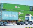  ?? FOTO: DPA ?? China Shipping Container im Hafen von Qingdao.