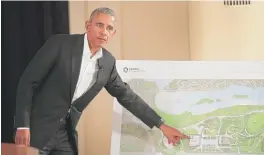  ?? | SCOTT OLSON/ GETTY IMAGES ?? Former President Barack Obama points out features of the proposed Obama Presidenti­al Center in Chicago on May 3.