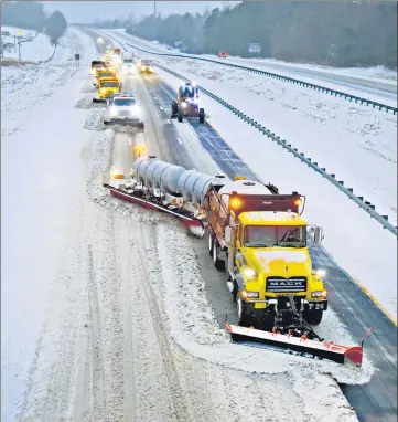  ?? AGENCIES ?? Visitors (left) sled next to the US Capitol, in Washington DC; Trucks and motor graders plow Interstate 40 in North Carolina.
China’s population in ‘zero growth’ period