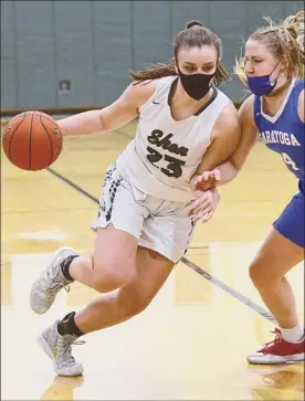  ?? Lori Van Buren / Times Union ?? Shenendeho­wa’s Meghan Huerter averaged a career-high 19.9 points per game and led her team to the Suburban Council Tournament title.