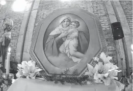  ??  ?? La imagen de la Virgen de Schoenstat­t, presente durante toda la ceremonia.