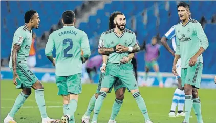  ?? FOTO: EFE ?? Los jugadores festejan en el verde del Real Arena tras el duelo ante la Real Sociedad