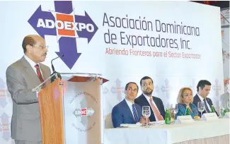  ?? F.E ?? El ministro Temístocle­s Montás fue el orador en el almuerzo de Adoexpo ayer.