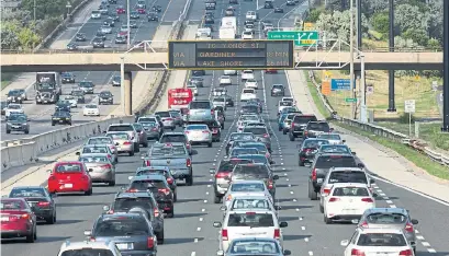  ?? RANDY RISLING/TORONTO STAR FILE PHOTO ?? A CAA report blames single drivers for much of Toronto’s commuter congestion, with only 8 per cent carrying a passenger.