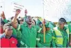  ?? African News Agency (ANA) PHANDO JIKELO ?? EMS paramedics marched to the Philippi Browns Farm sports field to hand over their memorandum. They have been robbed several times in Philippi and Nyanga when they are called to assist. |