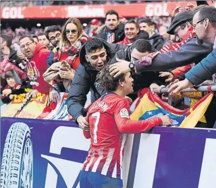  ?? FOTO: GETTY ?? Antoine Griezmann, celebrando su gol, el segundo del Atlético, que significab­a la entencia ante el Deportivo Alavés