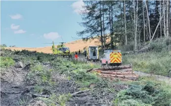  ?? ?? An air ambulance was called tothe injured teenager. (Photo: Scarboroug­h and Ryedale Mountain Rescue Team)