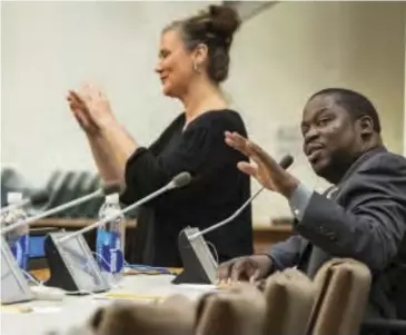  ?? ?? A sign language interprete­r during a special UN event.
