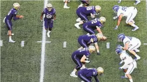  ?? JULIO CORTEZ AP ?? Navy offensive guard David Forney (68) lines up last year vs. Air Force. Forney died earlier this year of sudden cardiac arrest. His number will be worn today vs. Army by friend Billy Honaker.