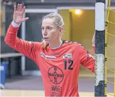  ?? FOTO: IMAGO ?? Torfrau Katja Kramarczyk ist der sichere Rückhalt des TSV Bayer 04.