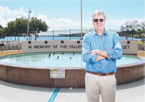  ?? Picture: SCOTT DAVIS ?? Ross Symonds is sick and tired of people using the Tweed Heads Anzac Memorial Fountain as a swimming pool.