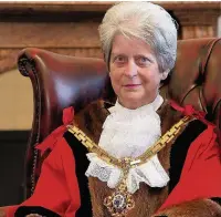  ??  ?? ●● Mayor of Macclesfie­ld, Coun Liz Durham