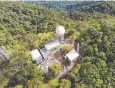  ?? ?? The Bureau of Meteorolog­y radar station site on top of Saddle Mountain.
Picture: BoM