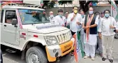  ??  ?? TPCC chief Uttam Kumar Reddy flags off a van with 1.5 lakh bottles of sanitisers to Jadcherla constituen­cy from Gandhi Bhavan on Tuesday. The bottles were donated by Congress leader Anirudh Reddy.